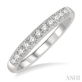 1/4 Ctw 11 Stone Round Cut Diamond Wedding Band in Platinum