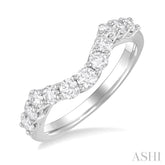 3/4 Ctw Curved Round Cut Diamond Wedding Band in 14K White Gold