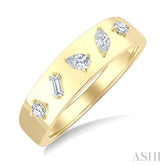 1/4 Ctw Mixed Cut Diamond Bold Fashion Ring in 14K Yellow Gold