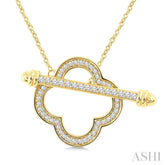 1/3 Ctw Clover Frame Round Cut Diamond Fashion Toggle Necklace in 10K Yellow Gold