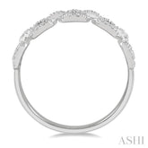 1/4 Ctw Box Chain Link Round Cut Diamond Ladies Band in 14K White Gold