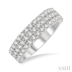 1 1/4 Ctw Triple Row Round Cut Diamond Wedding Band in 14K White Gold