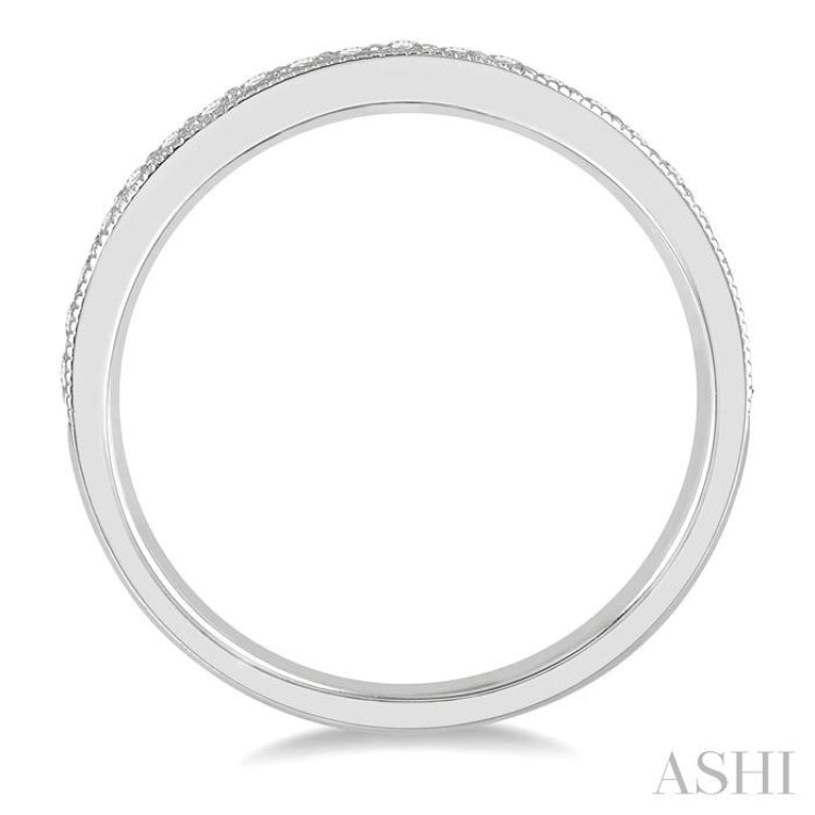 1/4 Ctw Round Cut Diamond Wedding Band in 14K White Gold