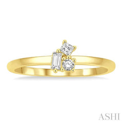 1/6 Ctw Petite Tri-Stone Scatter Princess, Baguette & Round Cut Diamond Fashion Ring in 10K Yellow Gold