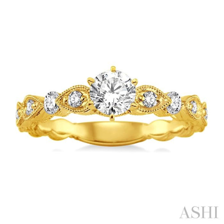 1/2 Ctw Diamond Engagement Ring with 1/4 Ct Round Cut Center Stone in 14K Yellow Gold
