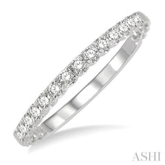 1/4 Ctw Lattice Round Cut Diamond Wedding Band in 14K White Gold