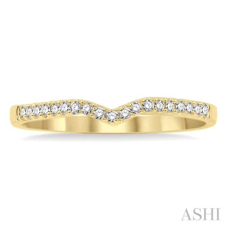 1/6 Ctw Round Cut Diamond Wedding Band in 14K Yellow Gold