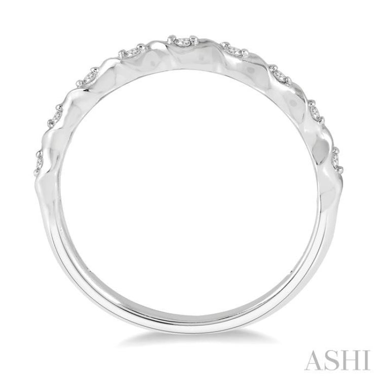 1/20 Ctw Spiral Shank Round Cut Diamond Stackable Band in 14K White Gold