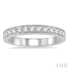 1/2 Ctw Round Cut Diamond Wedding Band in 14K White Gold