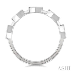 1/10 Ctw Elongated Hexagon Mount Link Round Cut Diamond Stackable Fashion Band in 10K White Gold