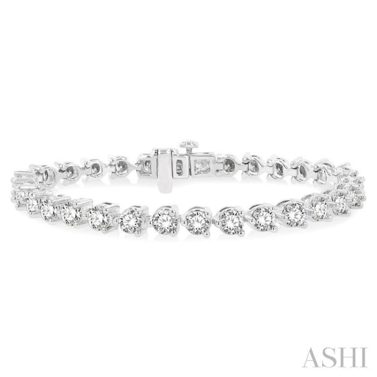 9 Ctw Round Cut Diamond 3-Prong Tennis Bracelet in 14K White Gold