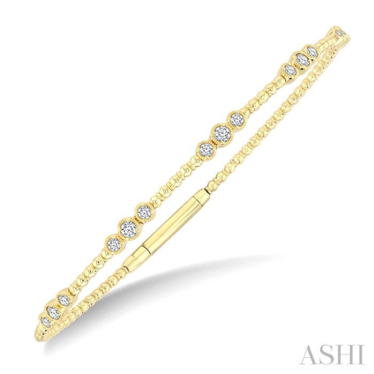 1/2 Ctw Three Stone Bezel Set Round Cut Diamond Flex Bangle in 14K Yellow Gold