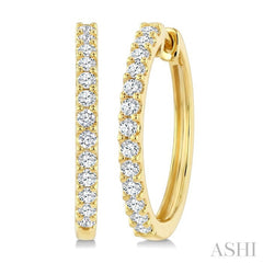3/4 Ctw Round Cut Diamond Hoop Earrings in 14K Yellow Gold