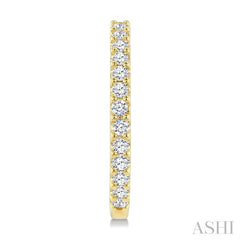 3/4 Ctw Round Cut Diamond Hoop Earrings in 14K Yellow Gold