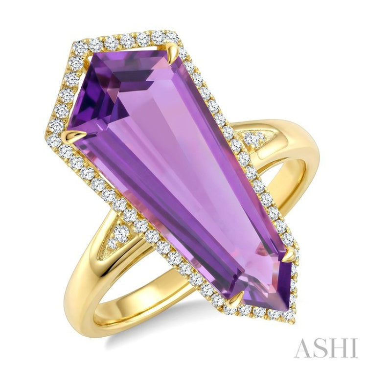 22X9 MM Shield Shape Amethyst and 1/4 Ctw Round Cut Diamond Semi-Precious Ring in 14K Yellow Gold