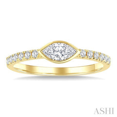 1/2 Ctw East-West Marquise Cut and Round Cut Diamond Ring in 14K Yellow Gold