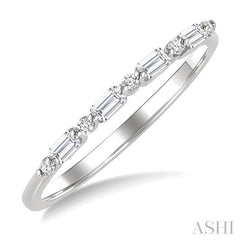 1/6 Ctw Baguette and Round Cut Diamond Link Stackable Fashion Band in 10K White Gold