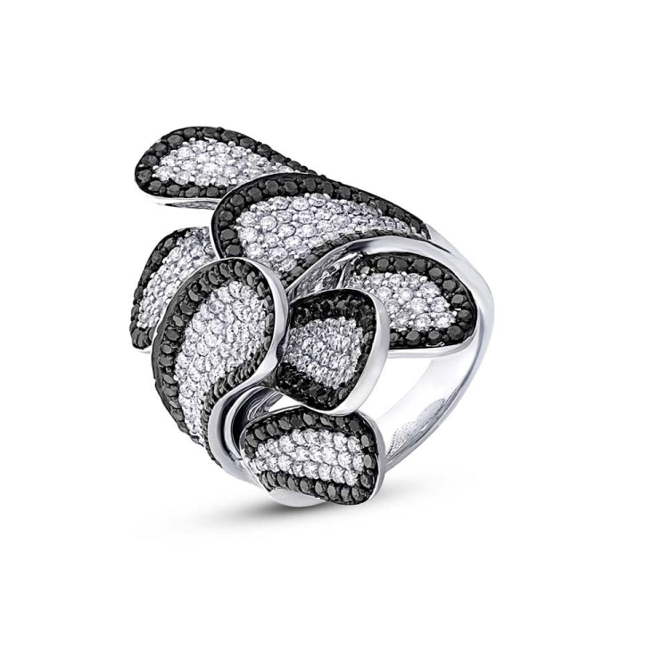 2.60ct 14k White Gold Black & White Diamond Leaf Ring