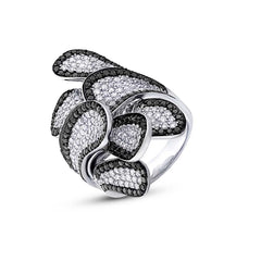 2.60ct 14k White Gold Black & White Diamond Leaf Ring