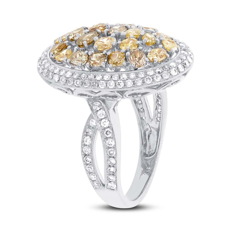 2.73ct 18k White Gold White & Fancy Color Diamond Ring