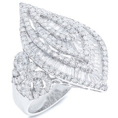 3.20ct 18k White Gold Diamond Lady's Ring