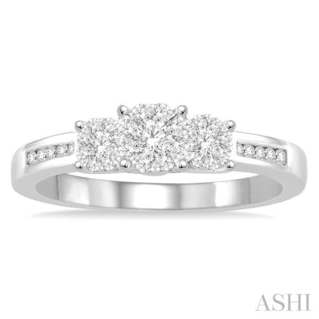 1/3 Ctw Round Cut Diamond Lovebright Ring in 14K White Gold