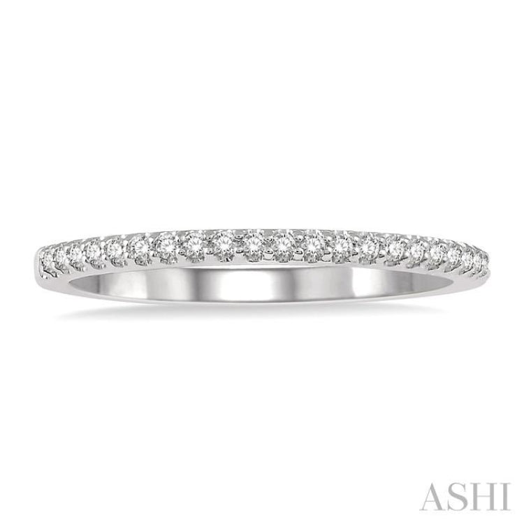 1/10 Ctw Round Cut Diamond Wedding Band in 14K White Gold