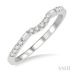 1/4 Ctw Curved Center Baguette and Round Cut Diamond Wedding Band in 14K White Gold