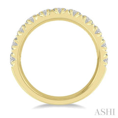 2 Ctw 11 Stone Round Cut Diamond Wedding Band in 14K Yellow Gold