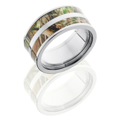 Titanium 10mm Flat Band with 2 3mm of Realtree AP Camo