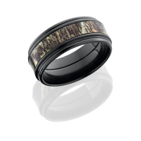 Zirconium 9mm flat band with rounded edges and 4mm MossyOak camo