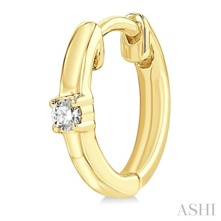 1/10 Ctw Petite Single Round Cut Diamond Fashion Huggies in 10K Yellow Gold