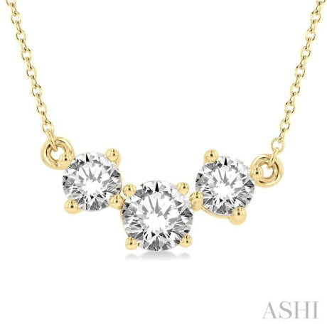 1 1/2 Ctw Three Stone Round Cut Diamond Necklace in 14K Yellow Gold