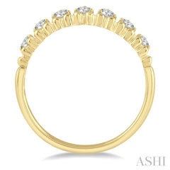 1/3 Ctw Lined Circular Mount Round Cut Diamond Fashion Stackable Band in 14K Yellow Gold