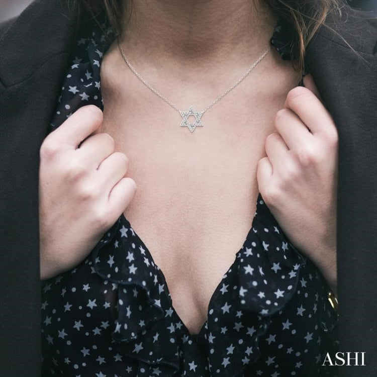 1/10 Ctw Petite Star of David Round Cut Diamond Fashion Pendant With Chain in 10K White Gold