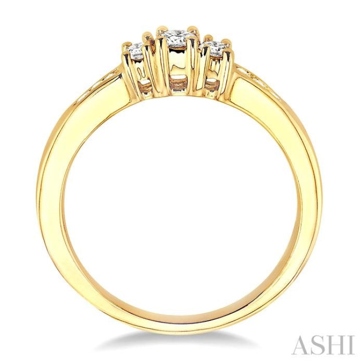 1/4 ctw Nine Stone Round Cut Diamond Engagement Ring in 14K Yellow Gold